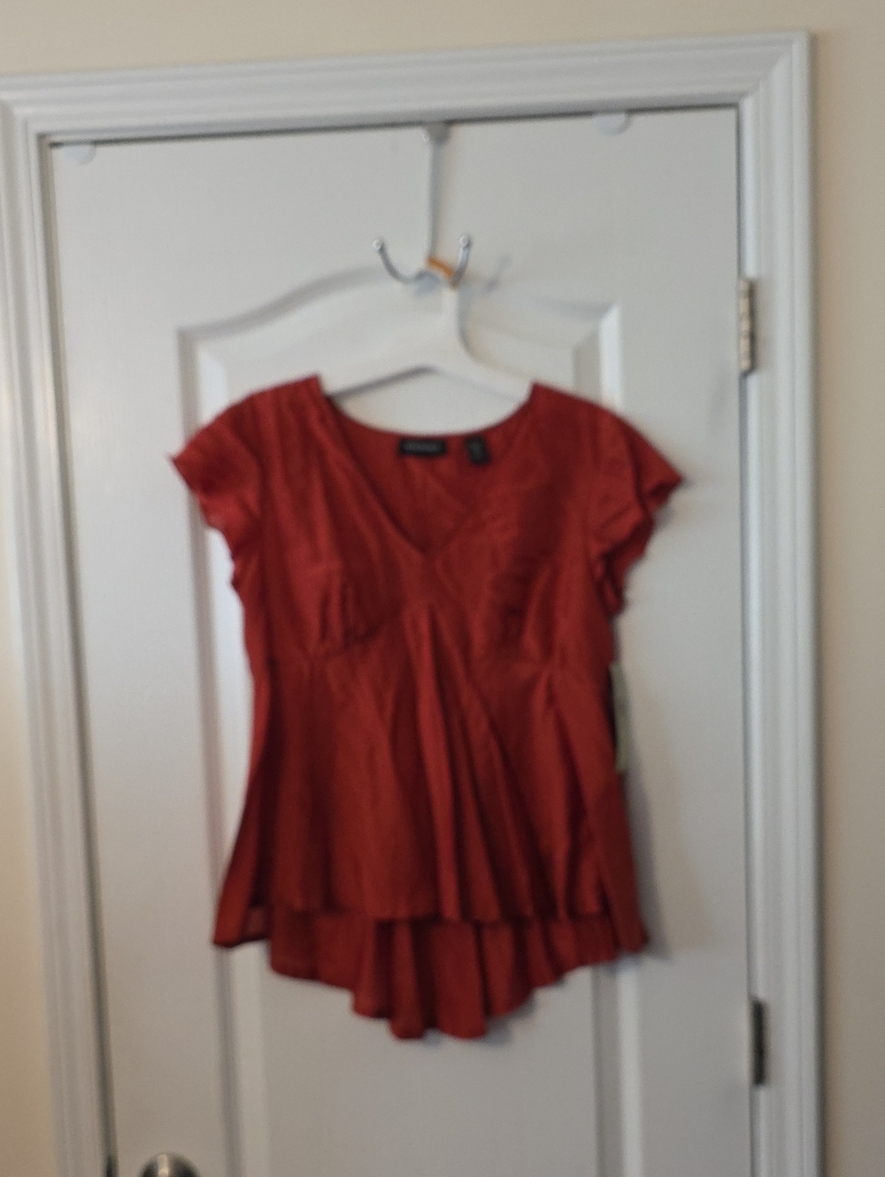 Ideology Women's Rust Red Short Sleeve V-Neck Peplum Top